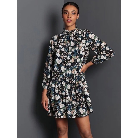 Donna Morgan Dresses & Skirts - Donna MORGAN FLORAL PRINT DRESS ❤️IN STORES❤️
